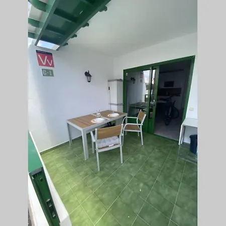 Ilaria Los Pocillos *